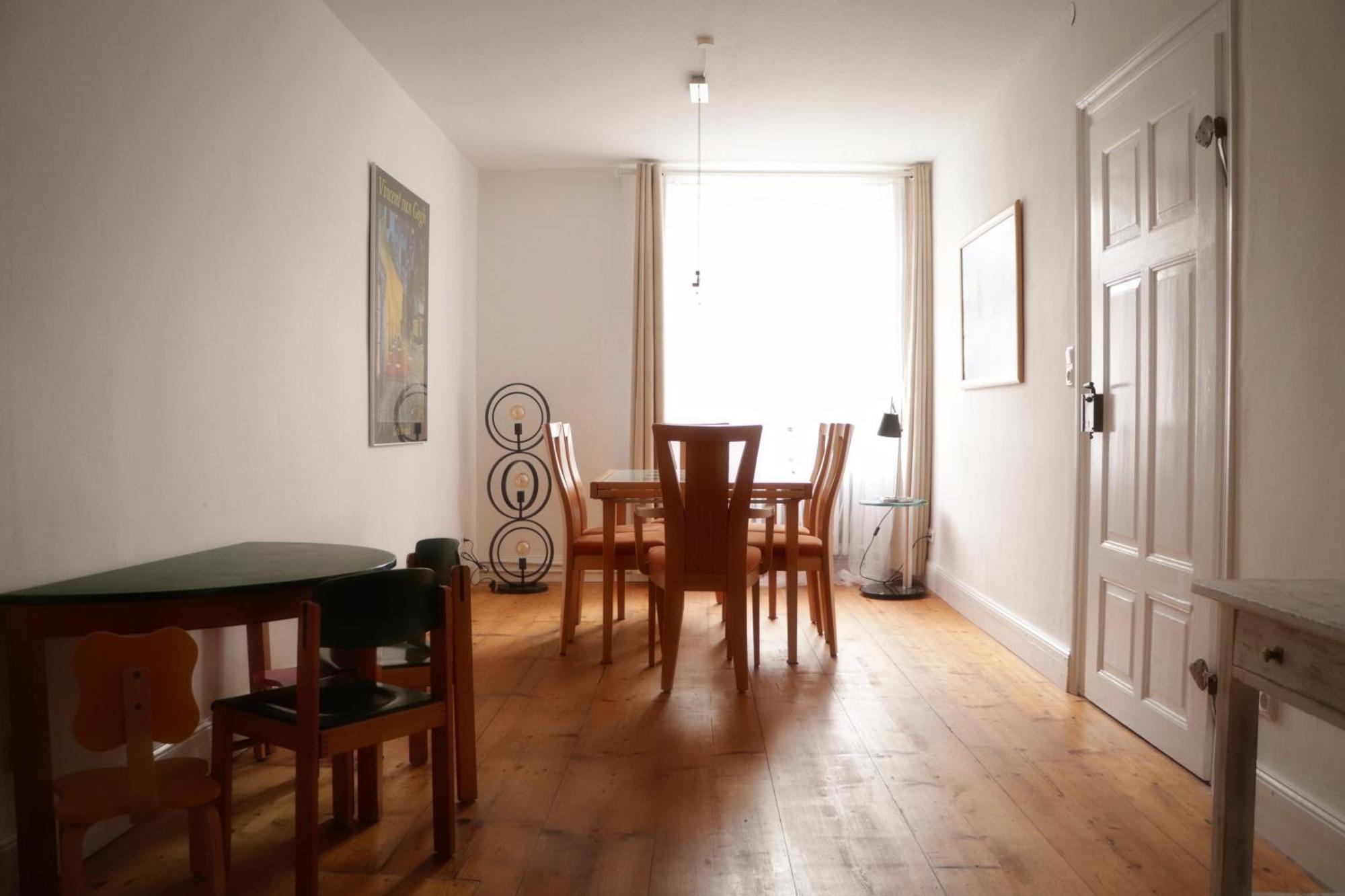 Besondere Ferienwohnung In เคอนิกสลูทเทอร์ อัม เอล์ม ภายนอก รูปภาพ