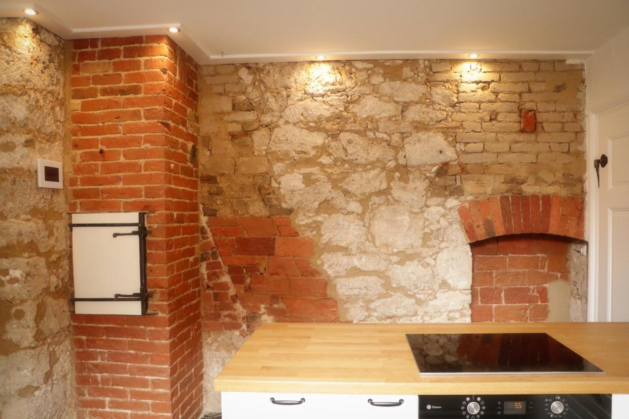 Besondere Ferienwohnung In เคอนิกสลูทเทอร์ อัม เอล์ม ภายนอก รูปภาพ
